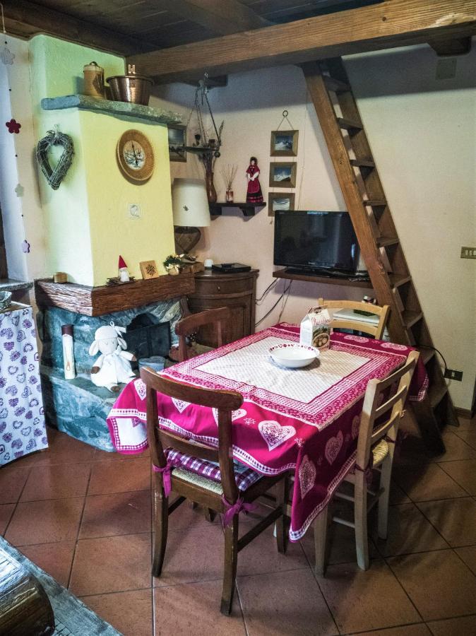 Apartament "Lo Mequio De Emilie" 2 Passi Da Centro E Piste Valtournenche Zewnętrze zdjęcie